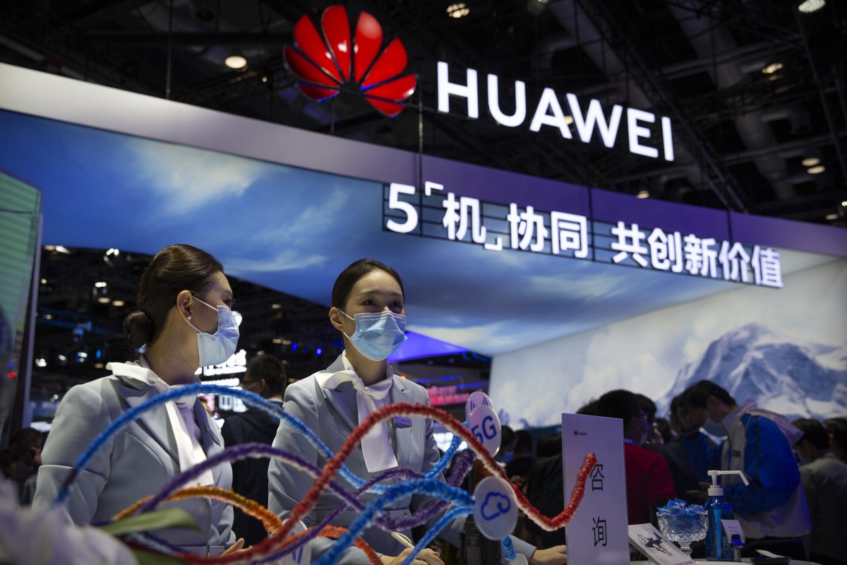 Gian hàng của Huawei tại triển lãm PT Expo ở Bắc Kinh giữa tháng 10. Ảnh: AP.